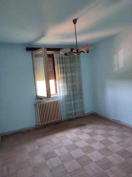 Hunedoara Micro 4, Bulevardul Dacia, linga Supeco. Hunedoara.